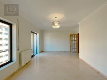 Apartamento 1 Quarto em Pedroso e Seixezelo