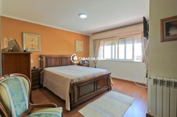 Apartment 3 Bedrooms in Matosinhos e Leça da Palmeira