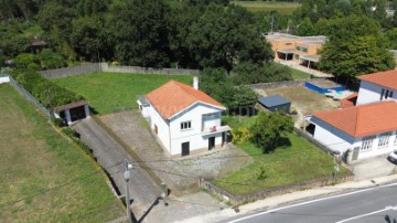 House 3 Bedrooms in Barroselas e Carvoeiro