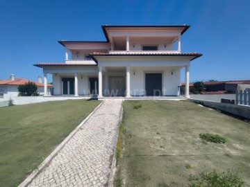 House 7 Bedrooms in Pataias e Martingança