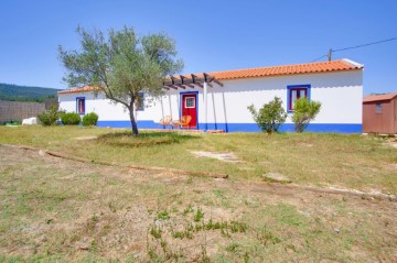 Maison 3 Chambres à São Teotónio