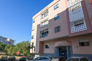 Apartamento 3 Quartos em Corroios