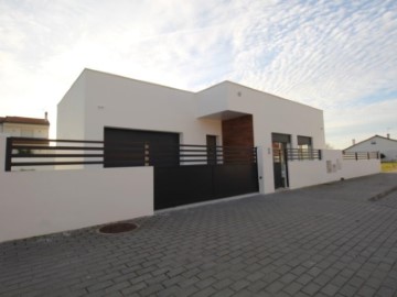 Maison 4 Chambres à Marinha Grande