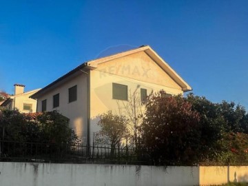 House 5 Bedrooms in Ponte da Barca, V.N. Muía, Paço Vedro Magalhães