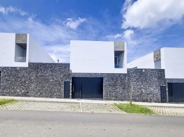 Maison 3 Chambres à Fenais da Luz