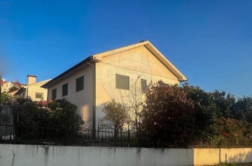 House 4 Bedrooms in Ponte da Barca, V.N. Muía, Paço Vedro Magalhães