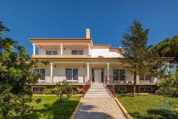 Maison 4 Chambres à Santo Onofre e Serra do Bouro