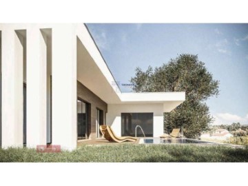 House 3 Bedrooms in Leiria, Pousos, Barreira e Cortes