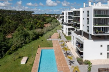 Apartment 3 Bedrooms in Nossa Senhora do Pópulo, Coto e São Gregório