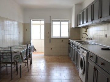 Apartamento 3 Quartos em São Martinho do Bispo e Ribeira de Frades