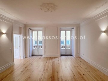 Apartamento 5 Quartos em Santa Maria Maior