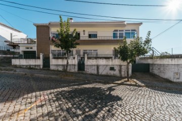 Maison 3 Chambres à Tortosendo