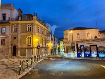 Building in Torres Novas (Santa Maria, Salvador e Santiago)