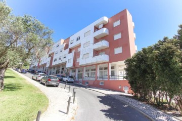 Apartamento 1 Quarto em Barcarena