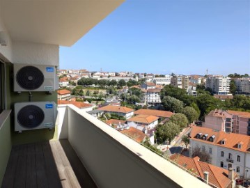 Apartamento 4 Quartos em Sé Nova, Santa Cruz, Almedina e São Bartolomeu