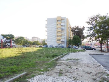 Terreno em Alto do Seixalinho, Santo André e Verderena