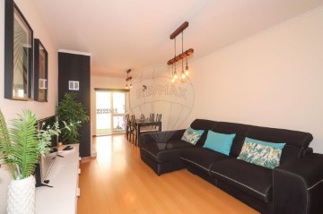 Apartment 3 Bedrooms in Alenquer (Santo Estêvão e Triana)