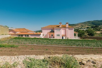 Quintas e casas rústicas 5 Quartos em Loures