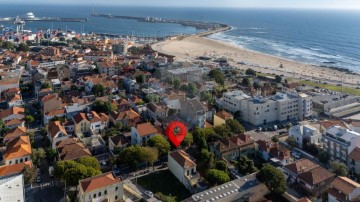 Maison 5 Chambres à Matosinhos e Leça da Palmeira