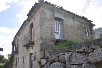 Maison 3 Chambres à Abação e Gémeos