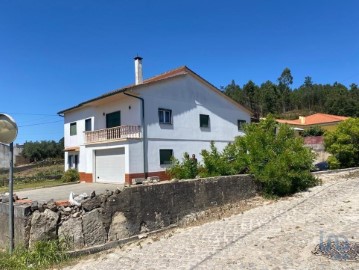 Maison 4 Chambres à Caranguejeira