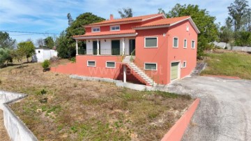 Maison 4 Chambres à Pousaflores