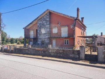 Maison 4 Chambres à Nelas