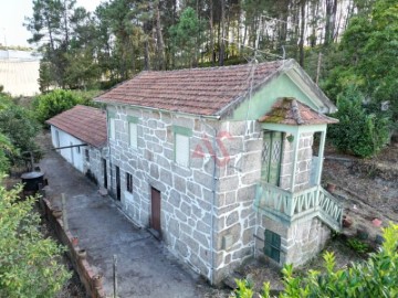 Moradia 2 Quartos em Castelões