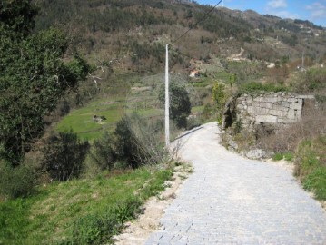 Maison  à Caçarilhe e Infesta