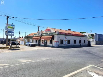 Locaux commerciaux à Palhais e Coina