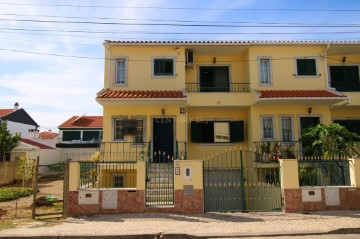 Maison 3 Chambres à Amora