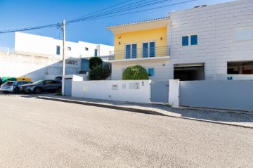 Maison 4 Chambres à A dos Cunhados e Maceira