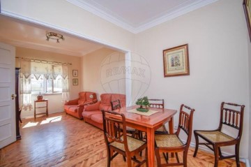 Apartamento 4 Quartos em Penha de França