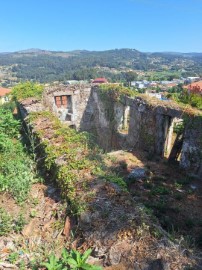 Moradia  em Paredes de Coura e Resende