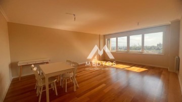 Apartment 3 Bedrooms in Matosinhos e Leça da Palmeira