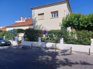 Maison 8 Chambres à Carcavelos e Parede