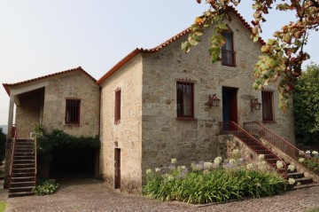 Country homes 4 Bedrooms in Ferreiros, Prozelo e Besteiros