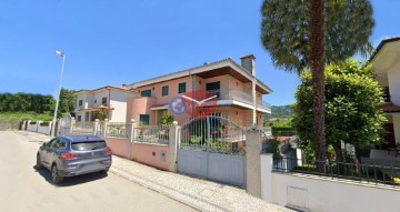 House 5 Bedrooms in Braga (São Víctor)