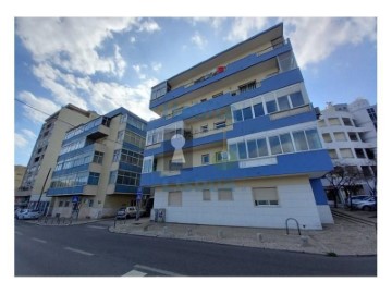 Appartement 4 Chambres à Laranjeiro e Feijó