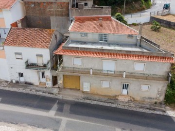 House 9 Bedrooms in Maiorga