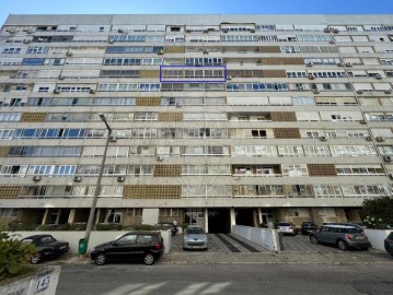 Apartamento 4 Quartos em Moscavide e Portela