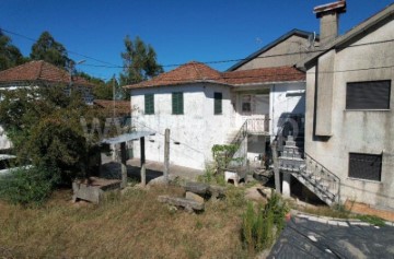 Maison 3 Chambres à Carvalhosa