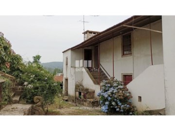 House 5 Bedrooms in Bagunte, Ferreiró, Outeiro Maior e Parada