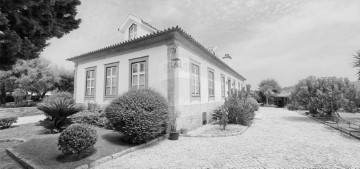 Quintas e casas rústicas 6 Quartos em Correlhã