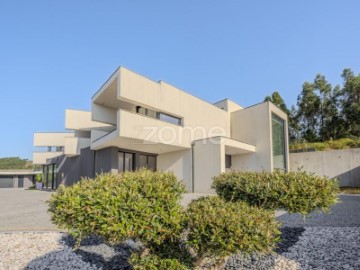 Casa o chalet 5 Habitaciones en Vale (São Cosme), Telhado e Portela