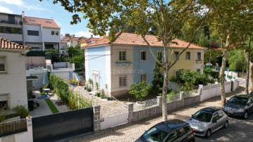 House 5 Bedrooms in Benfica