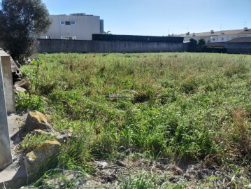 Terreno em Aver-O-Mar, Amorim e Terroso