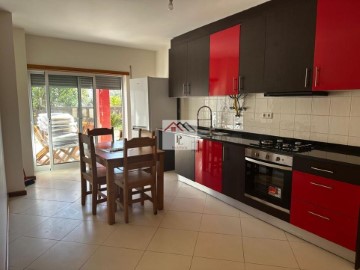 Apartment 3 Bedrooms in Lorvão