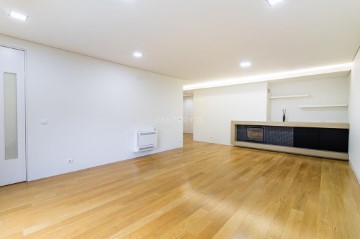 Apartamento 2 Quartos em Ferreiros e Gondizalves