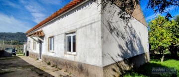 House 3 Bedrooms in Castelo Novo